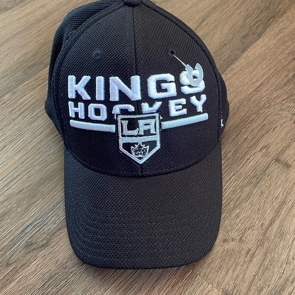 NHL Los Angeles Kings Hockey Adult Cap Size L XL
